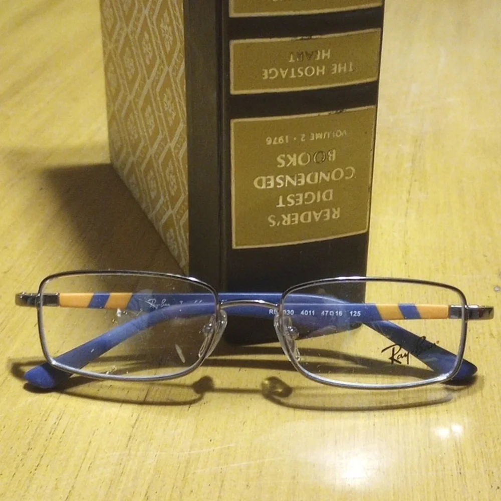 Kids blue and orange sporty Ray-Ban frames never worn demo models